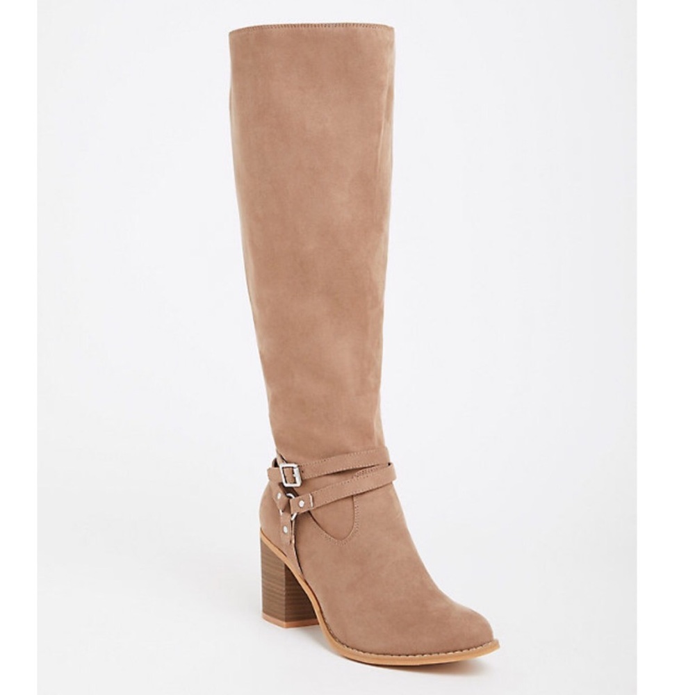 NWT size 8 Tan Strappy knee boot TORRID Wide Calf